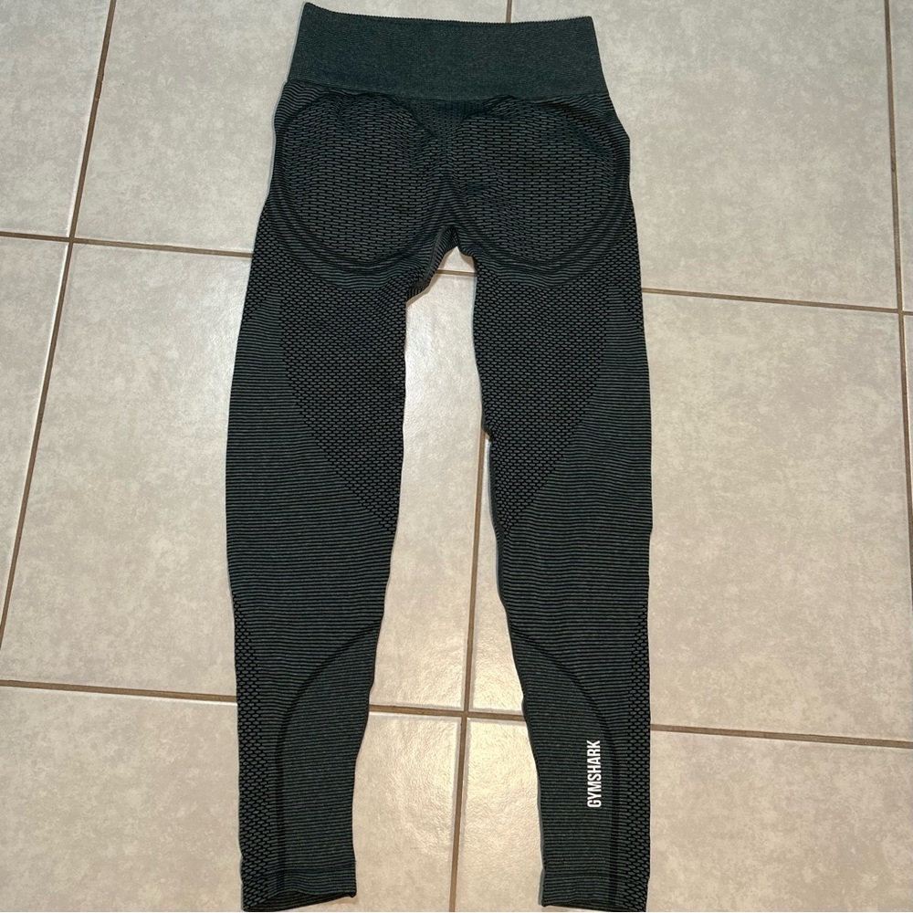 Gymshark Dark Green Textured Leggings - Picture 3 of 11